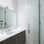 Luxury Gold Coast Penthouse With Deck & Views