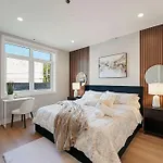 Modern Condo By Med District With Parking & Laundry