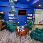 Modern 4Br Pilsen Retreat Near Illinois Medical District & Chicago Downtown