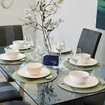 Welcoming Month Long Stays 2Bd 2Ba With Parking