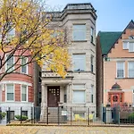 6 Mi To Dtwn Chicago Dog-Friendly Gem With Hot Tub!