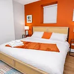 Modern 3Br Chicago Downtown Apartment Near Loyola University & Lakefront