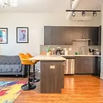 Stylish Friendly 3Br Suite Near Mccormick 2001 S State St - 2C