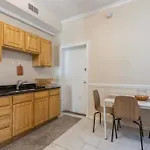 Wrigleyville Getaway