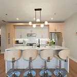 Modern Condo By Med District With Parking & Laundry