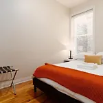Flexhome Wicker Park - Stylish 2Br - Sleeps 6