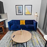 Apartment Cozy Smoke Ok 3br Near Mccormick *