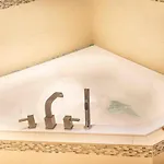 2Level Duplex With Jaccuzi-Gem In Chicago 4Bd&3Ba