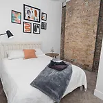 Cozy Smoke Ok 3br Near Mccormick * Chicago