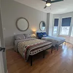 Updated 3 Bedroom Chicago Downtown Pilsen