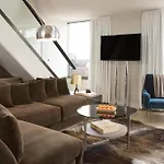 Thompson Chicago, By Hyatt
