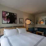 Thompson Chicago, By Hyatt 4*