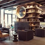 Thompson Chicago, By Hyatt