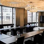 Thompson Chicago, By Hyatt Chicago