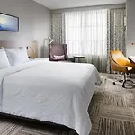 Hilton Garden Mccormick Place 3*