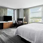 Hotel Hilton Garden Mccormick Place 3*