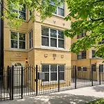 Cozy Wicker Park With Movie Holiday home *