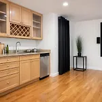 Cozy Wicker Park With Movie *