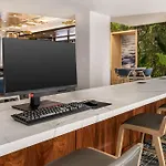 Hilton Grand Vacations Club Magnificent Mile 3* Chicago