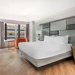 Hilton Grand Vacations Club Magnificent Mile