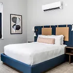 The Neighborhood - Little Italy Apartment *