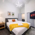 Mccormick By Slumber Hotel 5*