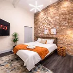 Hotel Mccormick By Slumber
