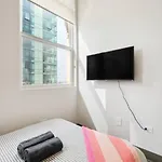 Holiday home Downtown Mich Ave - 6 Penthouses, Sleep 25 *