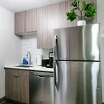 Holiday home Downtown Mich Ave - 6 Penthouses, Sleep 25