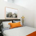 Downtown Mich Ave - 6 Penthouses, Sleep 25 * Chicago