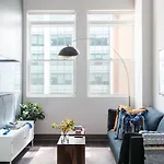 Downtown Mich Ave - 6 Penthouses, Sleep 25 Holiday home Chicago