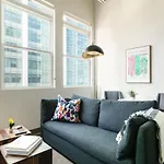 Downtown Mich Ave - 6 Penthouses, Sleep 25 * Chicago