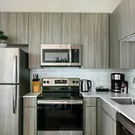 Downtown Mich Ave - 6 Penthouses, Sleep 25 Holiday home *