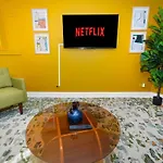 King Bed 6Br Chicago With Pool Table Sleeps 16 Near Humboldt Park