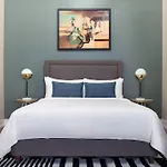 Livn Millennium Park Downtown Chicago 2Br