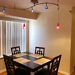 Spacious 2Br Near Univ Of Chicago Home Away From Home