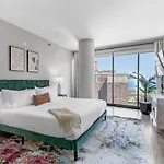 Lux Dtown Penthouses 9Bd-9Ba Sleep 25 Parking, Pool, Gym