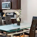 4br 3ba Pilsen Retreat - 10 Min From Downtown Apartment Chicago