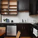 Flexhome Ukrainian Village 2Br - Private Balcony & Walkable Location