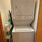 2br Near Obama Presidential Ctr And Uofc Med Ctr