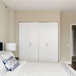 Lux Dtown Penthouses 9bd-9ba Sleep 25 Parking, Pool, Gym * Chicago