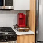 Steps From The Edgewater Modern 2bd 2ba Apartment Chicago