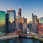 Renovated 3 Bedroom Chicago Downtown Pilsen