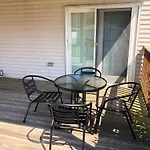 Spacious 2br Near Univ Of Away From Apartment Chicago