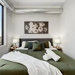 Apartment Edgewater With Free Parking Gym Modern Living