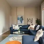 Lux Dtown Penthouses 9bd-9ba Sleep 25 Parking, Pool, Gym * Chicago