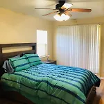 Apartment Spacious 2br Near Univ Of Away From *