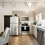 Downtown 3bd Penthouse Mich Views Gym #13 * Chicago