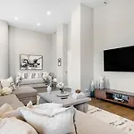 Apartment Downtown Penthouse 5bd Views Parking Gym Chicago