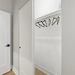 Comfy - Gym Free Parking & Modern Amenities *